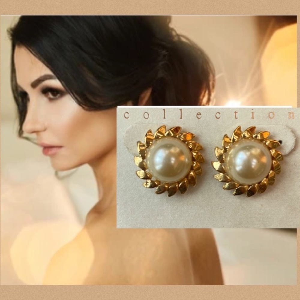 Golden Sunshine Pearl Earrings